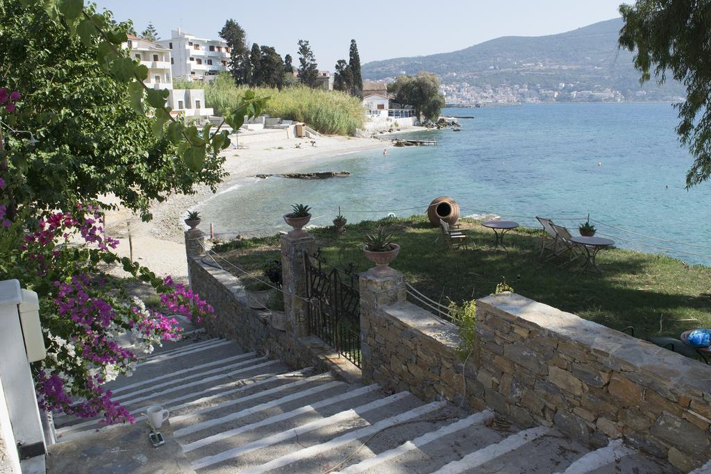 Roditses Beach Sea Front Apartments Samos Town Exterior foto