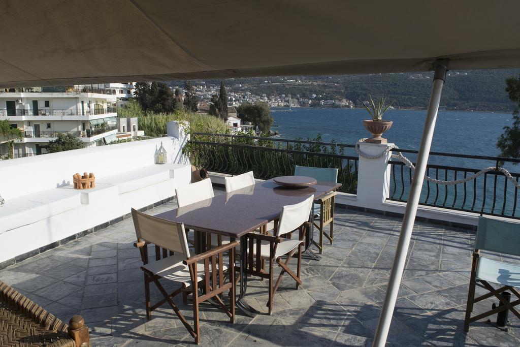Roditses Beach Sea Front Apartments Samos Town Exterior foto